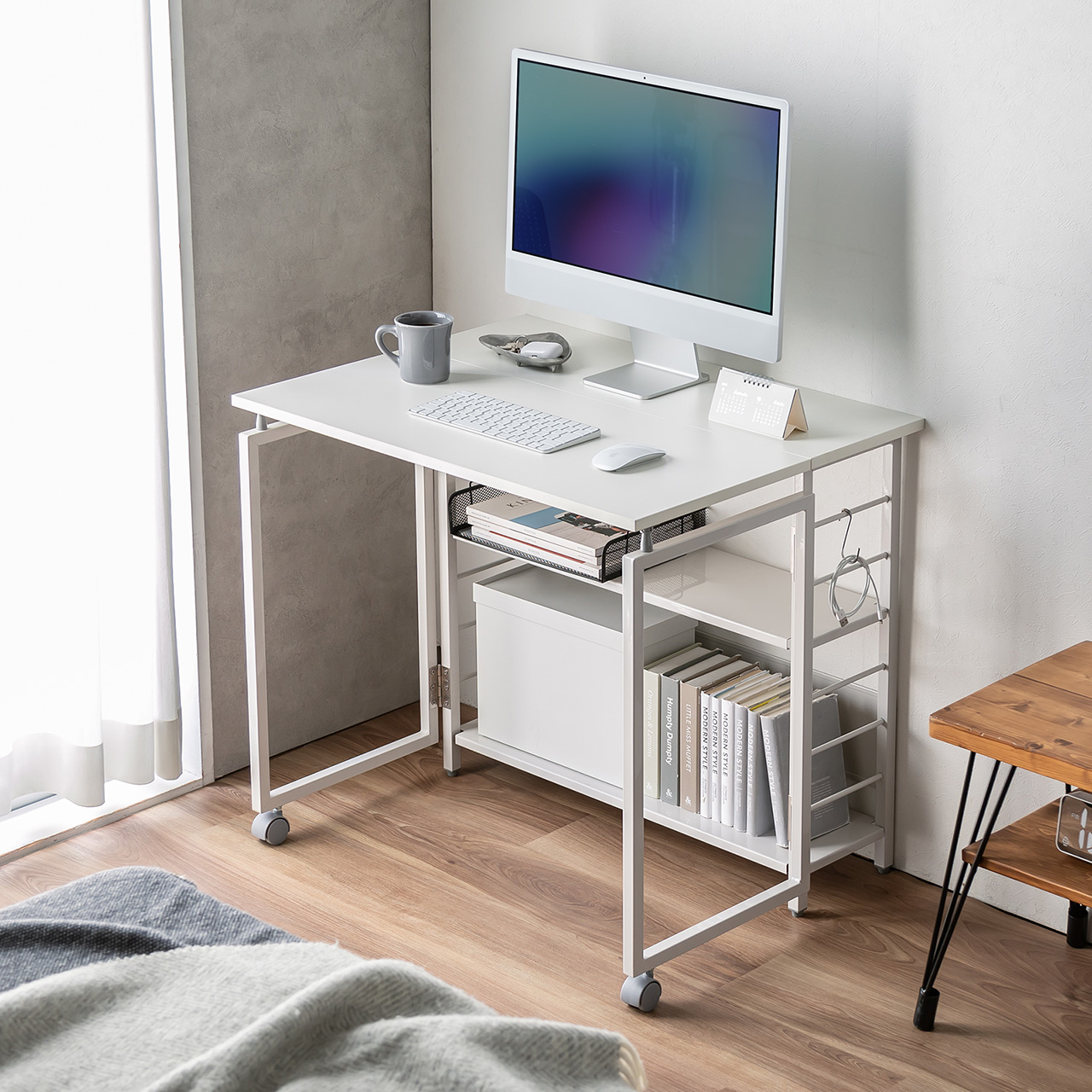 新品 折りたたみテーブル事務、作業机 (棚あり-ホワイト)x 折りたたみテーブル 折りたたみデスク ミーティングテーブル
