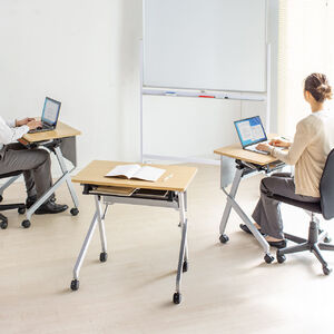 ܂肽݃e[u wKm tbve[u tH[fBOfXN e[N V75cm Vs45cm LX^[t It t ؖڒ IObY X^bLO