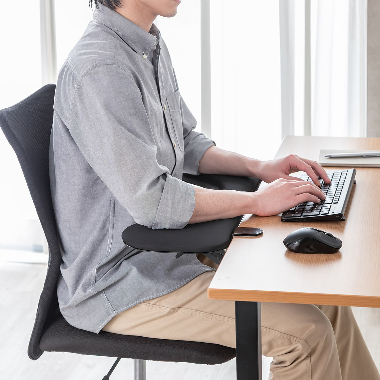 ���X�g���X�g �I�u���� �N�����v��t ��67cm �N�b�V�������� �G���S�m�~�N�X �u���b�N