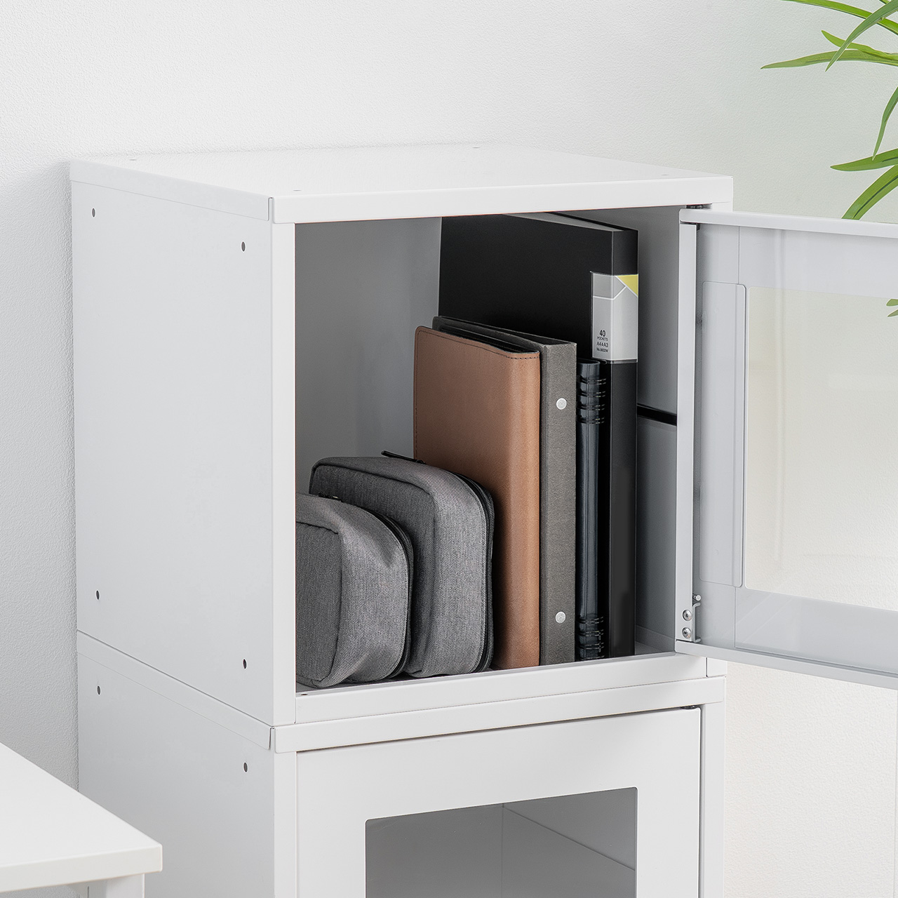 �Z�L�����e�B�{�b�N�X �h�Ѓ��b�J�[ �����t�� ���^ �X�`�[���� ���t�� �X�^�b�L���O�\ �ȒP�g�� A4 ���� �Z�L�����e�B���C���[ 4�Z�b�g