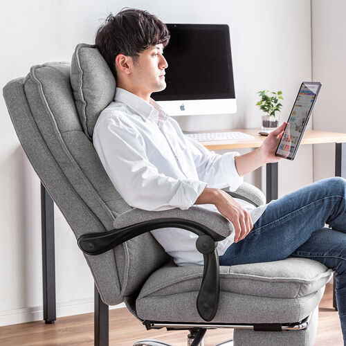 シンプルなデザインでプレジデントチェア パソコンチェア 椅子 アームレスト 肘付き クッション