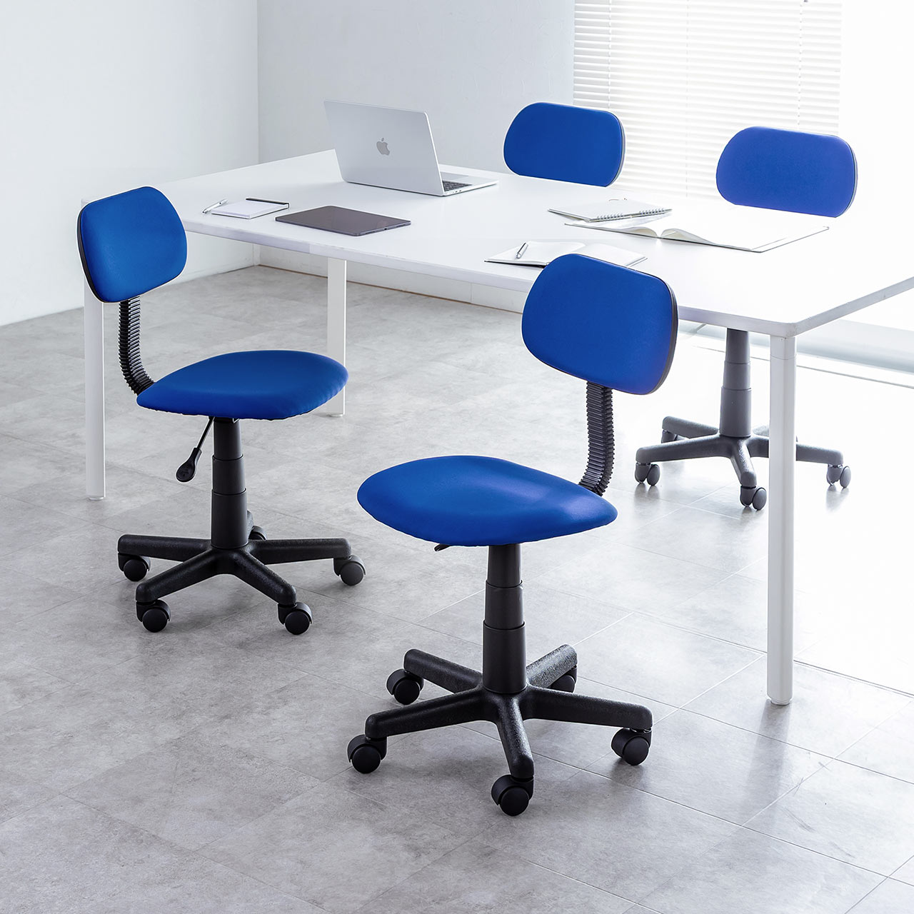 �I�t�B�X�`�F�A �V���v���`�F�A �K�X�����~ �z���� �L���X�^�[�t �u���[