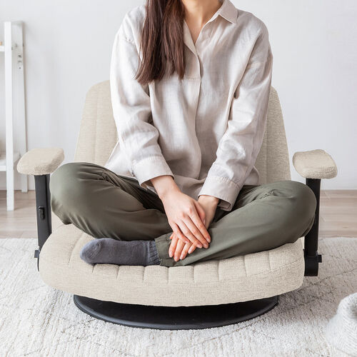 �����������������镝�L���ʂ�3D�A�[�����X�g�𓋍ڂ�����]���֎q�𔭔�