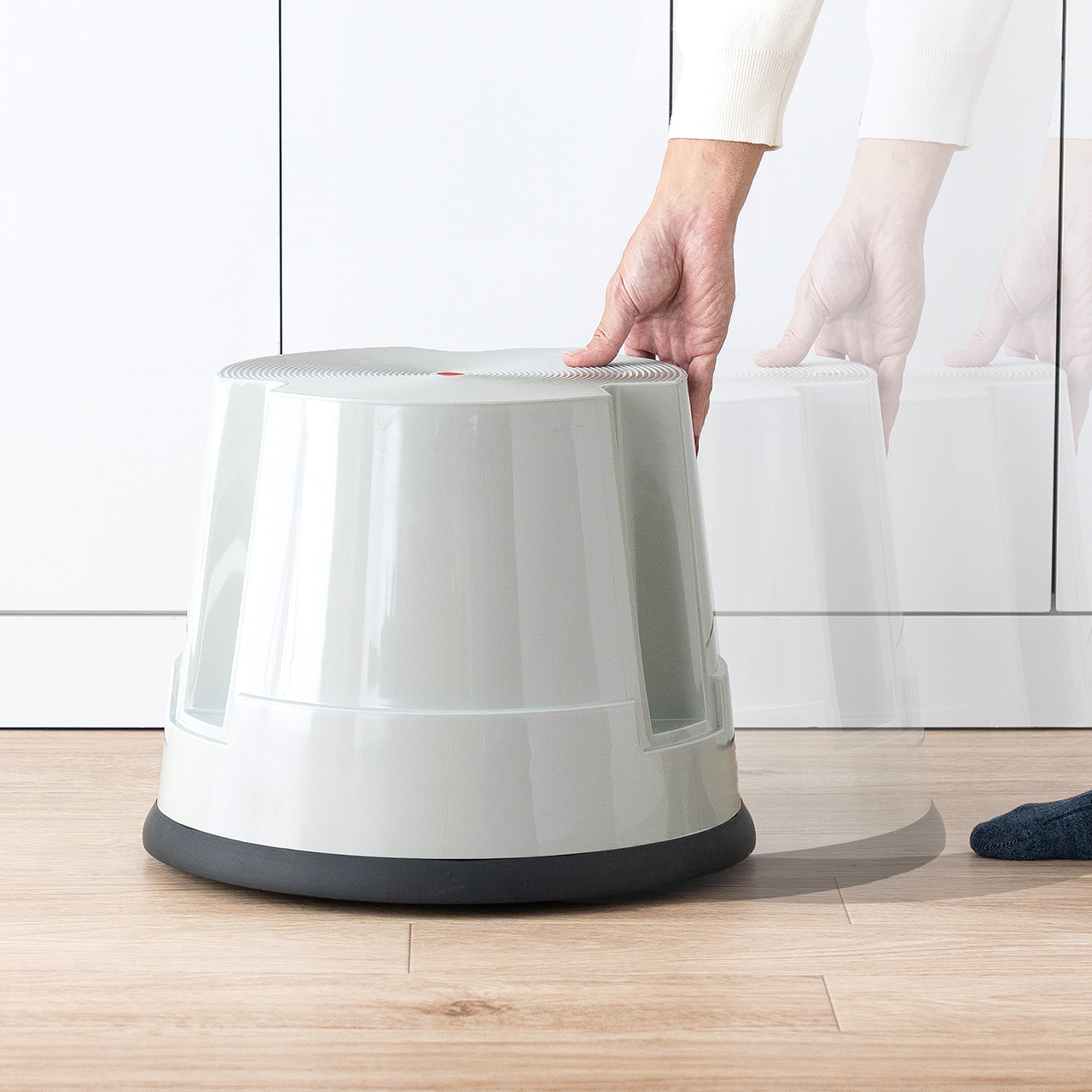 �X�e�b�v�X�c�[�� ���ݑ� �L���X�^�[�t�� �X�g�b�p�[�@�\�t�� ����30cm 1�i�^�C�v �X�^�b�L���O�\ �ω׏d150kg ���ϋv �O���[