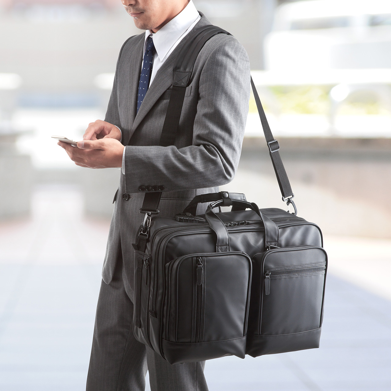 3WAY�r�W�l�X�o�b�O �ϐ� 5�Z�b�g ��e��31.8L A4���� 15.6�^�m�[�gPC���[ �r�W�l�X�����b�N