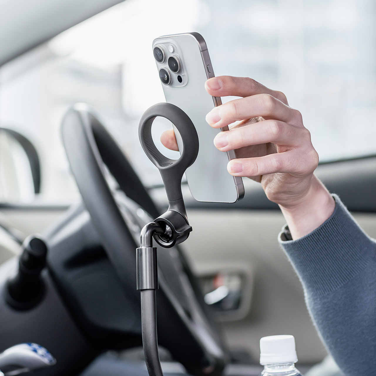 �h�����N���X�}�z���ǂ������u����I�h�����N�z���_�[��t���̎ԍڃz���_�[�𔭔�