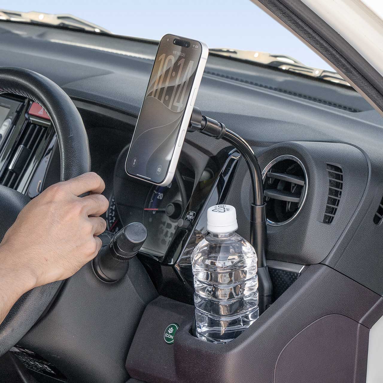 車に取り付けるタイプです！！！ サンワダイレクト本店 サンワサプライ【オフィス・PC周辺通販】