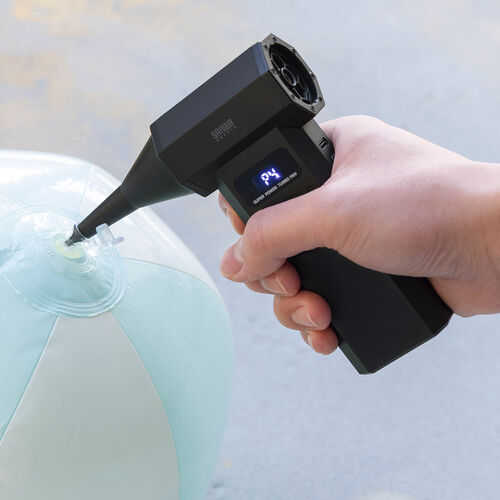 iPhone���݂̌y���Ə������B���񂵔��Q��210g�݌v