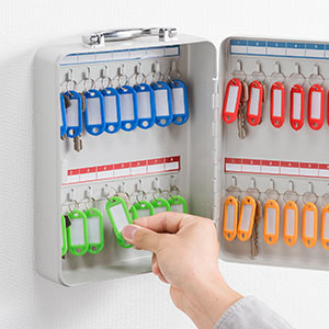 200-SL059 �L�[�{�b�N�X�i32�{