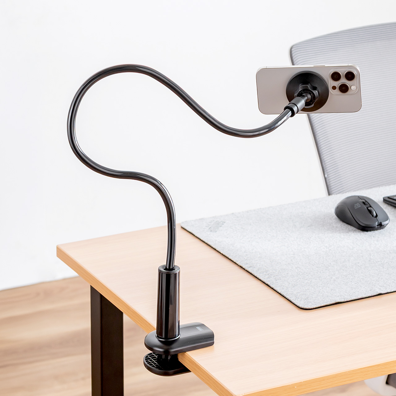 �x�b�h�ł��f�X�N�ł����R���݂ȃX�}�z�z���_�[