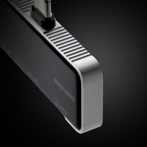 �yGW�Z�[���zUSB-C ���o�C���n�u 3-in-1 �f���o�͑Ή� AR�O���X�A�_�v�^�[ �g���A�_�v�^ PD100W �}���[�d�Ή� Xreal One Pro�Ή� microSD USB�n�u