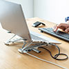 【オフィスアイテムセール】USBハブ付きノートパソコンスタンド 5段階調節 角度調整 姿勢改善 持ち運び 折りたたみ式 PCスタンド iPadスタンド