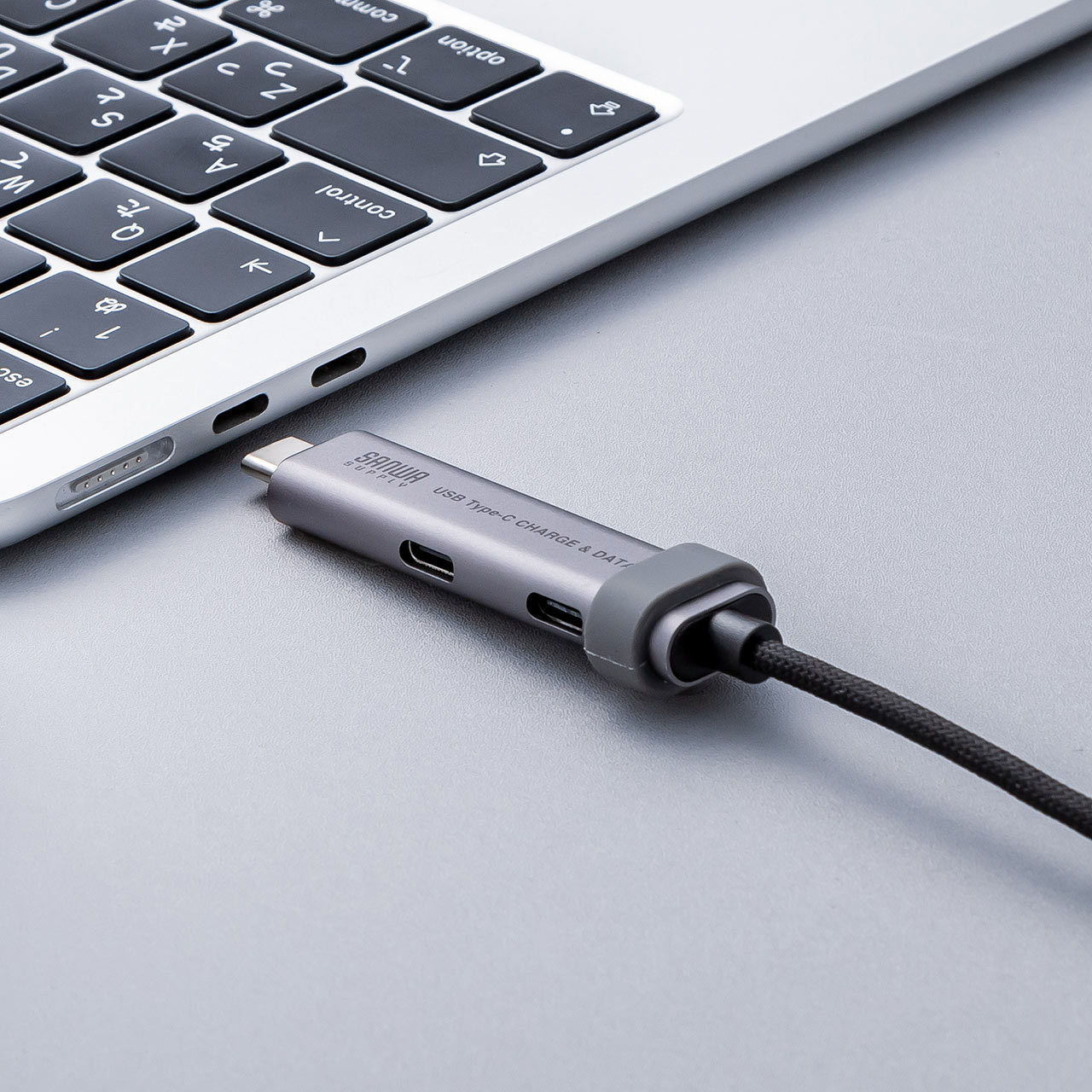 �yGW�Z�[���zUSB Type-C�n�u Type-C�P�[�u�� PD�Ή� PD100W USB3.2 Gen1 USB5Gbps �����^�� �P�[�u����̌^ 1.5m �u���b�N