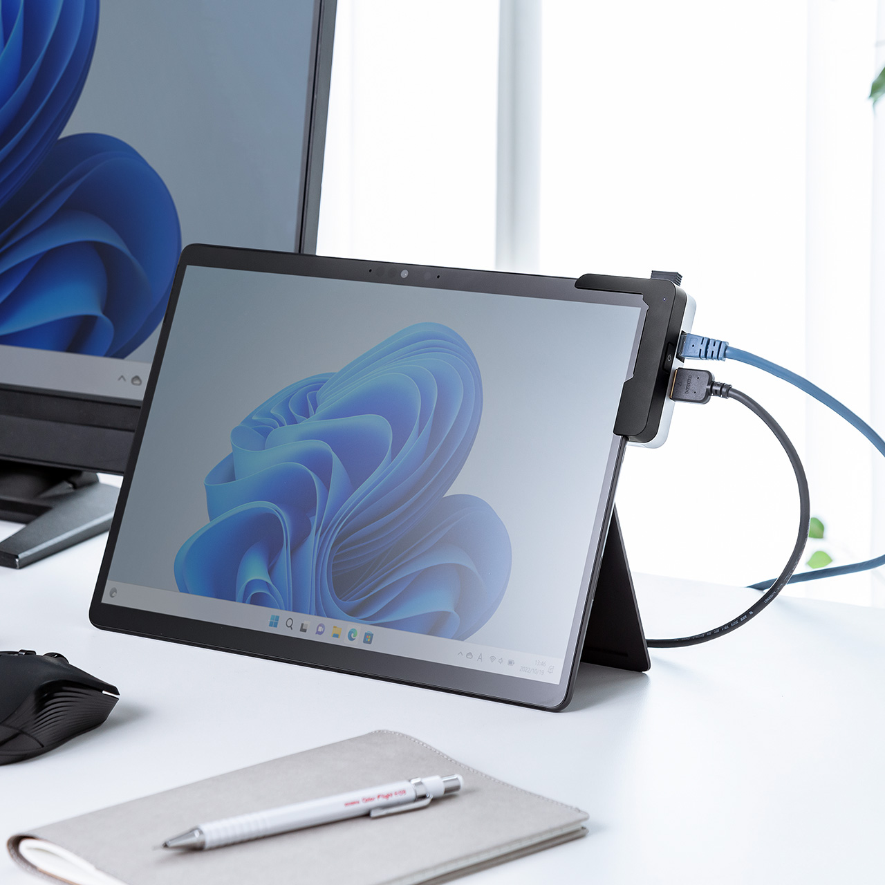 Surface Pro 8pnu hbLOnu USBnu LAN HDMIo gΉ SD /microSDΉ p݌v 400-HUBC6S