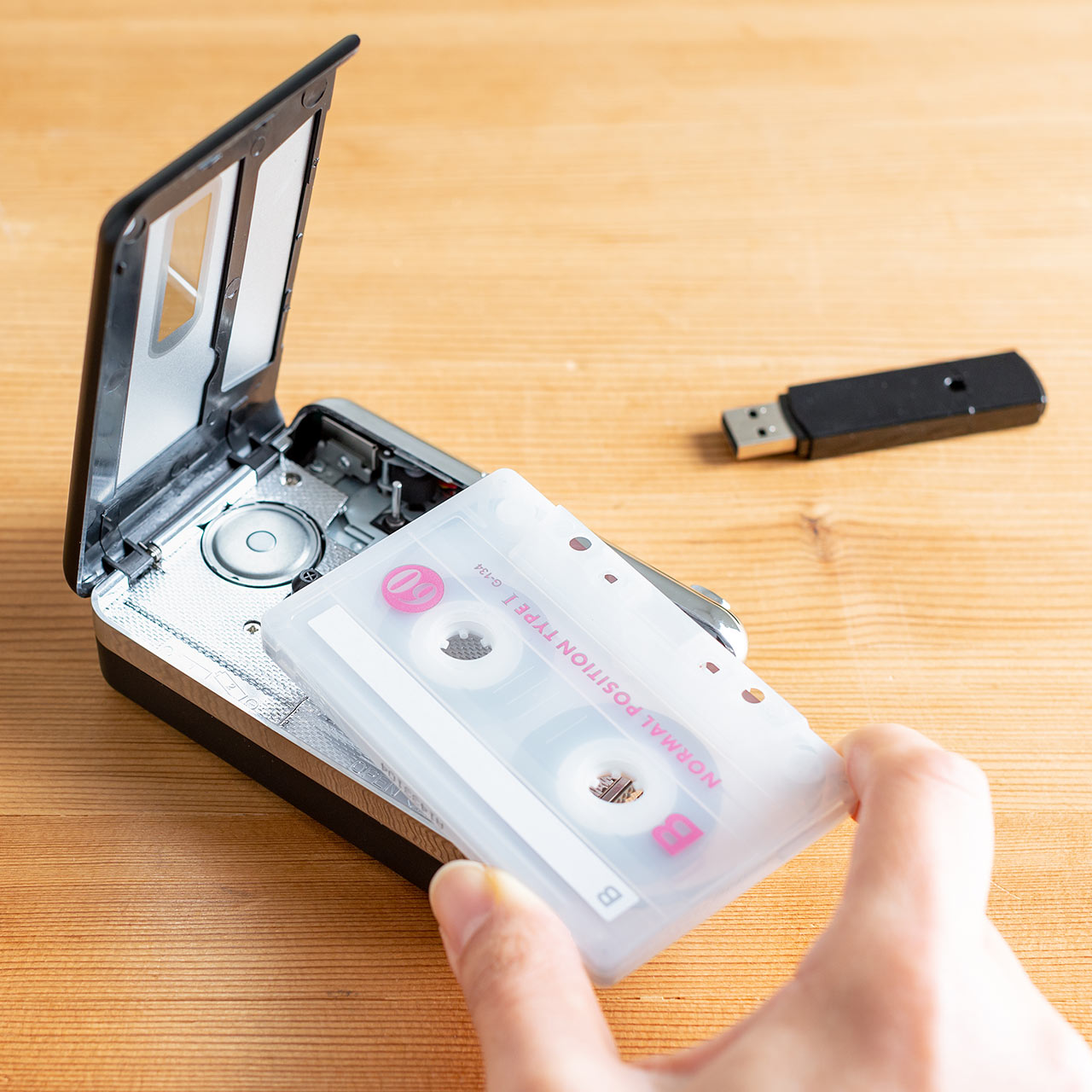 カセットテープ変換プレーヤー（録音・MP3変換・デジタル化・USB保存） 400-MEDI016