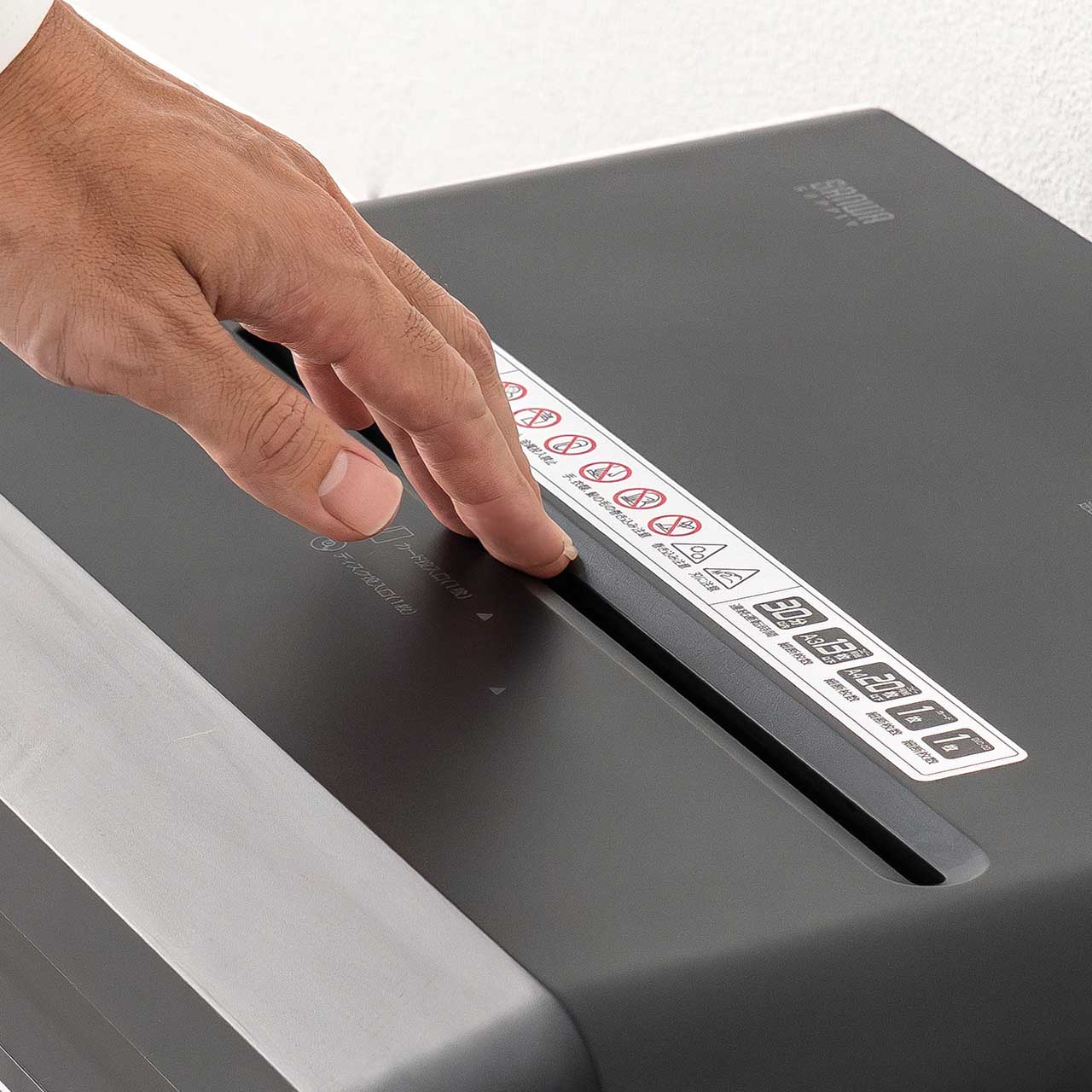 �N���X�J�b�g�V�����b�_�[ ��e��30L A3�Ή� �ő�13�������גf 4�~40mm CD/DVD�Ή� �J�[�h�Ή� ���R�k�΍�