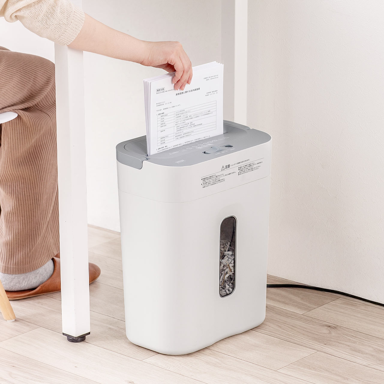 �d���V�����b�_�[ �ƒ�p �N���X�J�b�g �É� 60dB 15L ��e�ʃ_�X�g�{�b�N�X �ő�7���גf �A��5���g�p �z�b�`�L�X�Ή� �J�[�h�Ή� �z���C�g