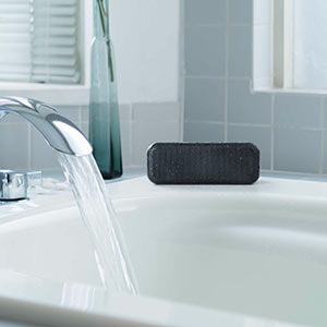 h BluetoothXs[J[ 10Wo IPX4  pbVuWG[^[