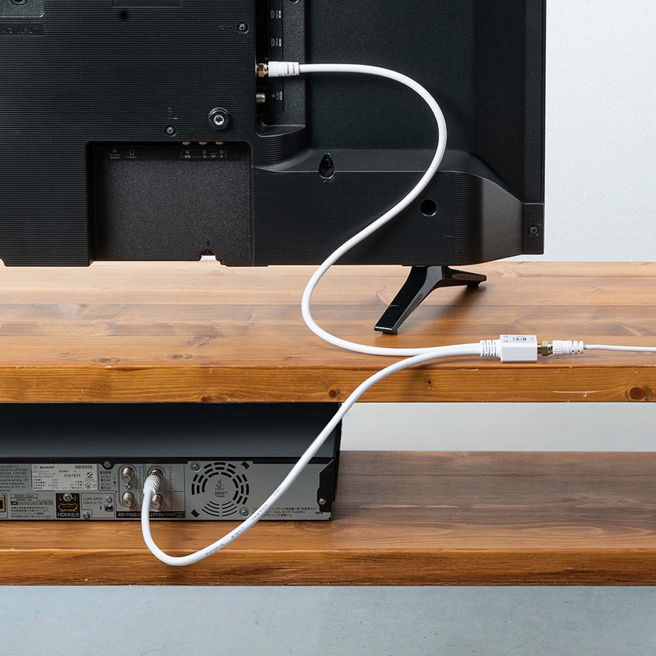 �A���e�i���z�� 4K�Ή� 8K�Ή� BS CS �n�f�W CATV�Ή� 2���z�� �P�[�u����̌^ �P�[�u����0.5m