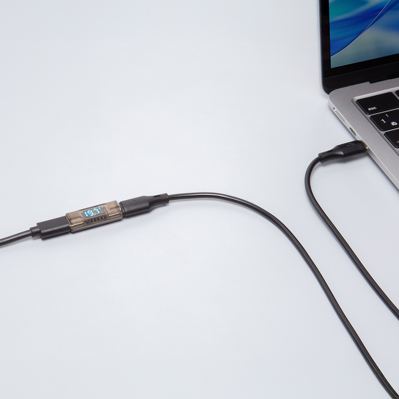 �y�r�W�l�X�����Z�[���zUSB-C ���p�A�_�v�^ �d�͕\���@�\ ���X-���X ���� USB 40Gbps PD 140W �f���o�� 8K 60Hz ���� Type-C �N���A�J���[ �X�P���g���f�U�C��