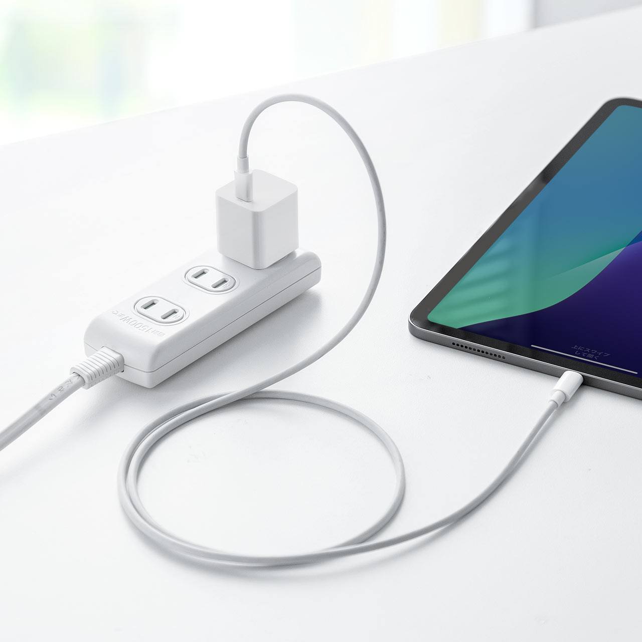 USB-C[d AC[d PD20W }[d ^ RpNg PSE擾 iPhone iPad X}z ^ubg Switch 700-AC040W