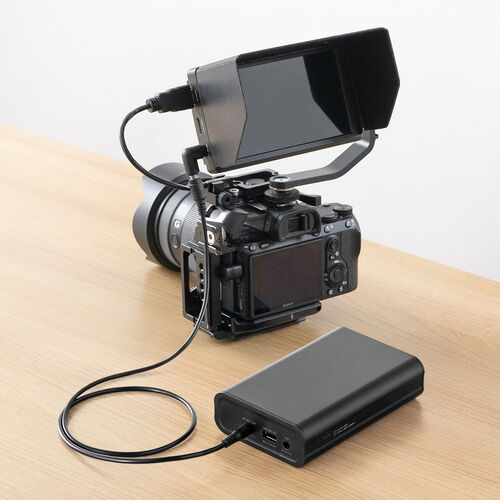 ��d�͂ł�����OFF����DC12V�@��ֈ��苋�d�ł��郊���_�S�o�b�e���[�𓋍ڂ������o�C���o�b�e���[�𔭔�