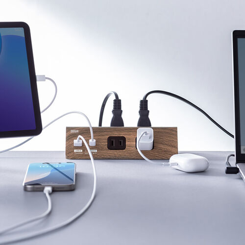 yVi|Cg10{zd^bv USB[d AC4 USB-C USB-A ꊇWXCb` 3m NvŒ uE 700-TAP047UC-3BR
