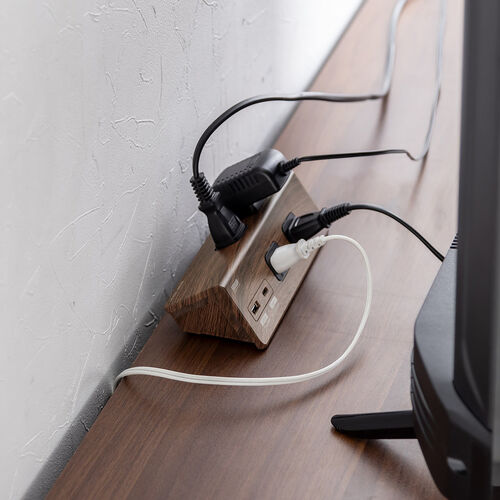 yVi|Cg10{zd^bv USB[d AC4 USB-C USB-A ꊇWXCb` 3m NvŒ uE 700-TAP047UC-3BR