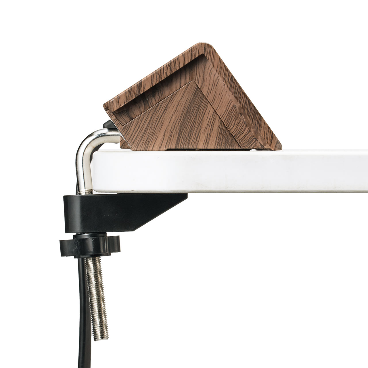 yVi|Cg10{zd^bv USB[d AC4 USB-C USB-A ꊇWXCb` 3m NvŒ uE 700-TAP047UC-3BR