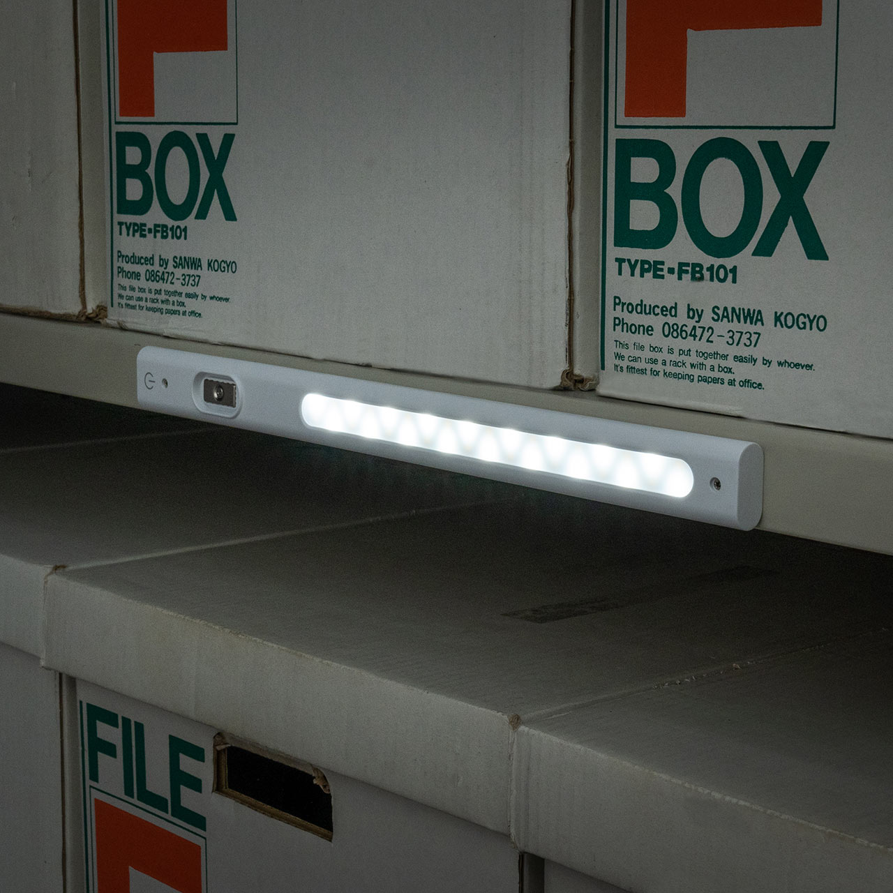 LEDデスクライト ライトスタンド 充電式 コードレス 角度調整可能 3段階調色 無段階調光 最大263ルーメン マグネット タッチセンサー ライト着脱式 800-LED047