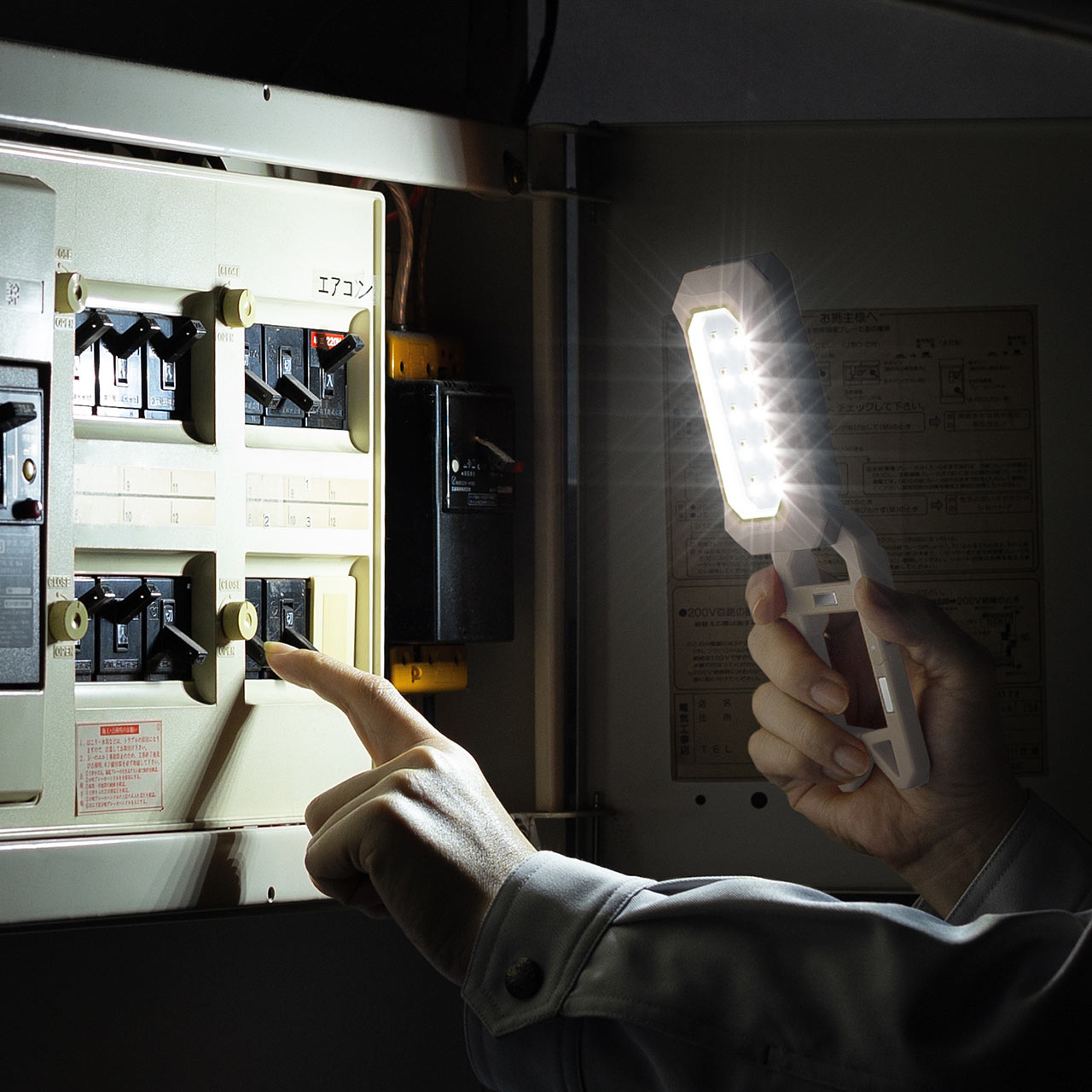 yVi|Cg10{zƓ LED [d h ^ Nbv }Olbgt 500[ X^h 莝Cg x[W 800-LED094