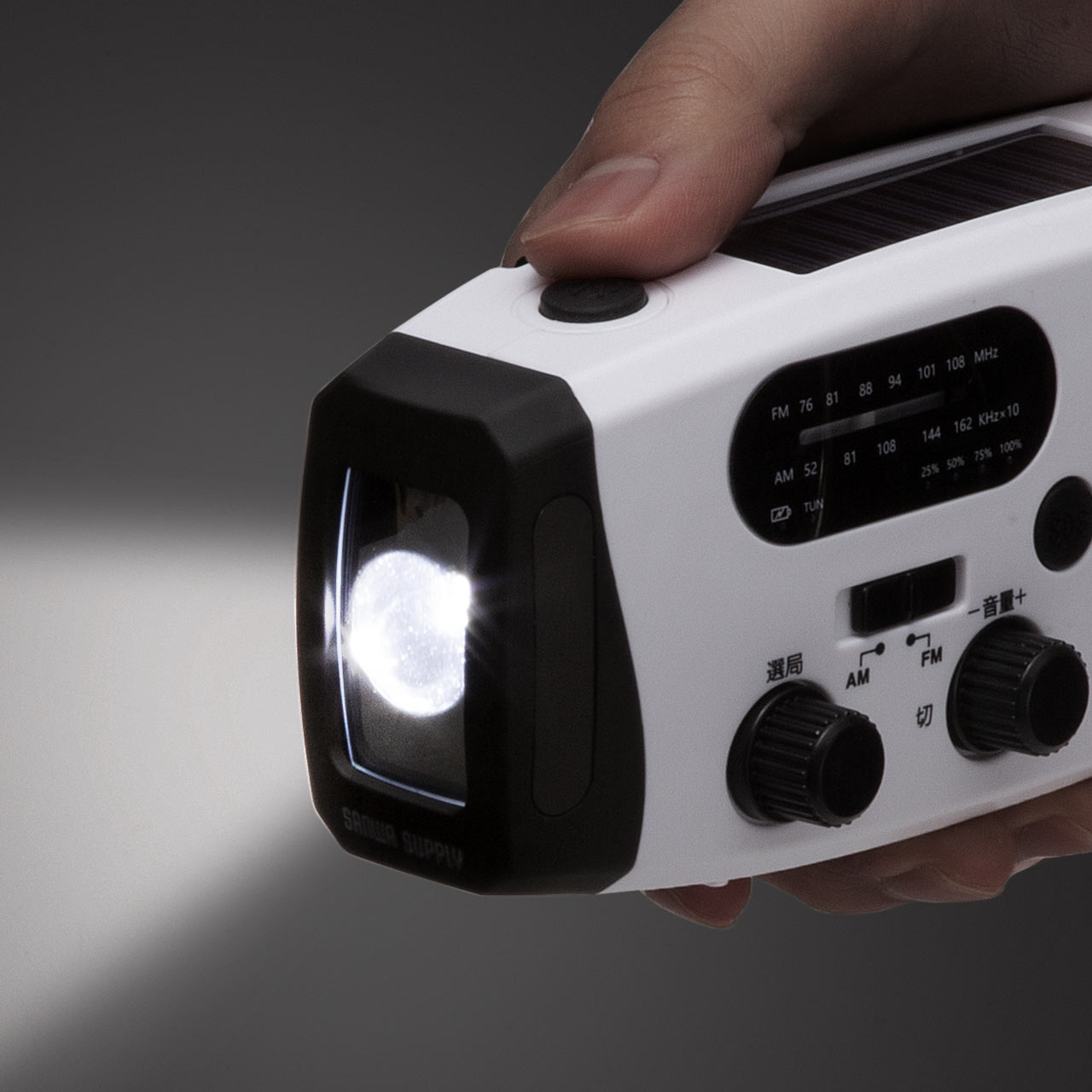 �h�Ѓ��W�I LED���C�g �h�ЃO�b�Y ���@�\ �o�b�e���[ ��e�� 4000mA �g�у��W�I USB�[�d �\�[���[�[�d ��񂵏[�d �z���C�g