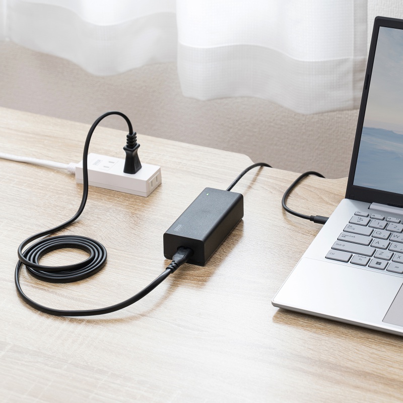 AC�A�_�v�^�[ USB PD�Ή�AC�[�d�� PD65W �d���R�[�h�^ Type-C�P�[�u����̌^ �m�[�g�p�\�R���[�d �u���b�N