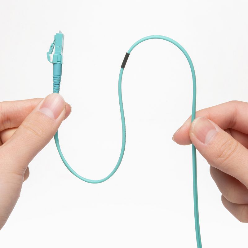 ���t�@�C�o�P�[�u�� OM3 10GBASE-SR/SW�K�i 10Gbps �}���`���[�h LC�~2-LC�~2 ���K�l�^ 2�c 50��m �V���[�g�u�[�c 2m