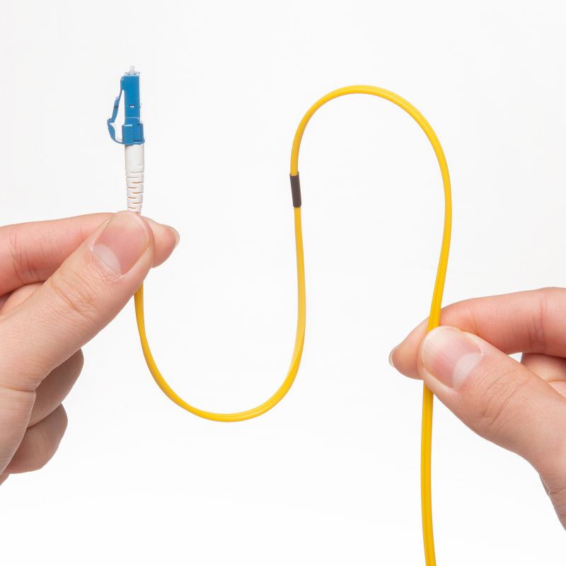 ���t�@�C�o�P�[�u�� OM2 10GBASE-LR/ER/ZR�K�i 10Gbps �V���O�����[�h LC�~2-LC�~2 ���K�l�^ 2�c 9��m �V���[�g�u�[�c 15m�j