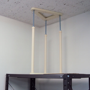 突っ張り棒 リンクフレーム三角 （85-140mm）キャビネット・ロッカー 