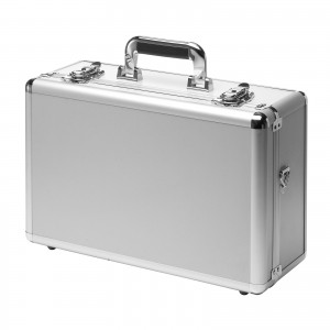 ワーウィック　専用フライトケース　アルミニウム製 ワーウィック 専用フライトケース アルミニウム製 Warwick