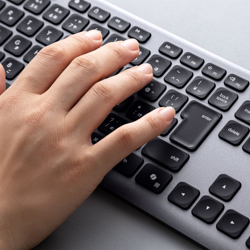 Bluetooth�L�[�{�[�h USB�[�d�� ���C�����X BT�� USB A���V�[�o�[ �}���`�y�A�����O 2.4GHz ���{��z�� �p���^�O���t�� �u���b�N