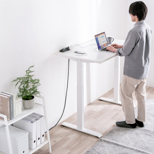 �d���^�b�v USB�[�d AC4�� USB PD65W�Ή� USB-A���� 2m �N�����v�Œ� �u���b�N