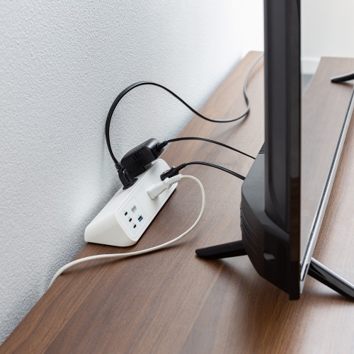 �d���^�b�v USB�[�d AC4�� USB PD65W�Ή� USB-A���� 2m �N�����v�Œ� �z���C�g