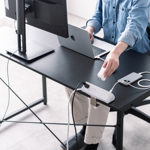 �d���^�b�v USB�[�d AC4�� USB PD65W�Ή� USB-A���� 2m �N�����v�Œ� �z���C�g